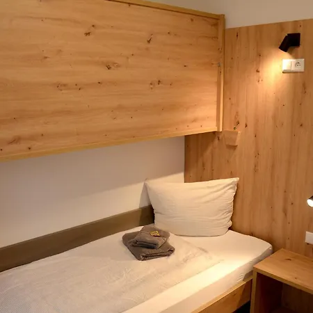 Zur Traube Inn 3*
